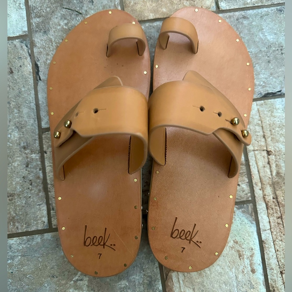 Beek Camel Leather Sandals with Gold Accents